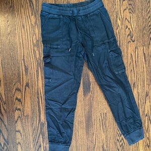 Community - Women’s Cargo Jogger Pants